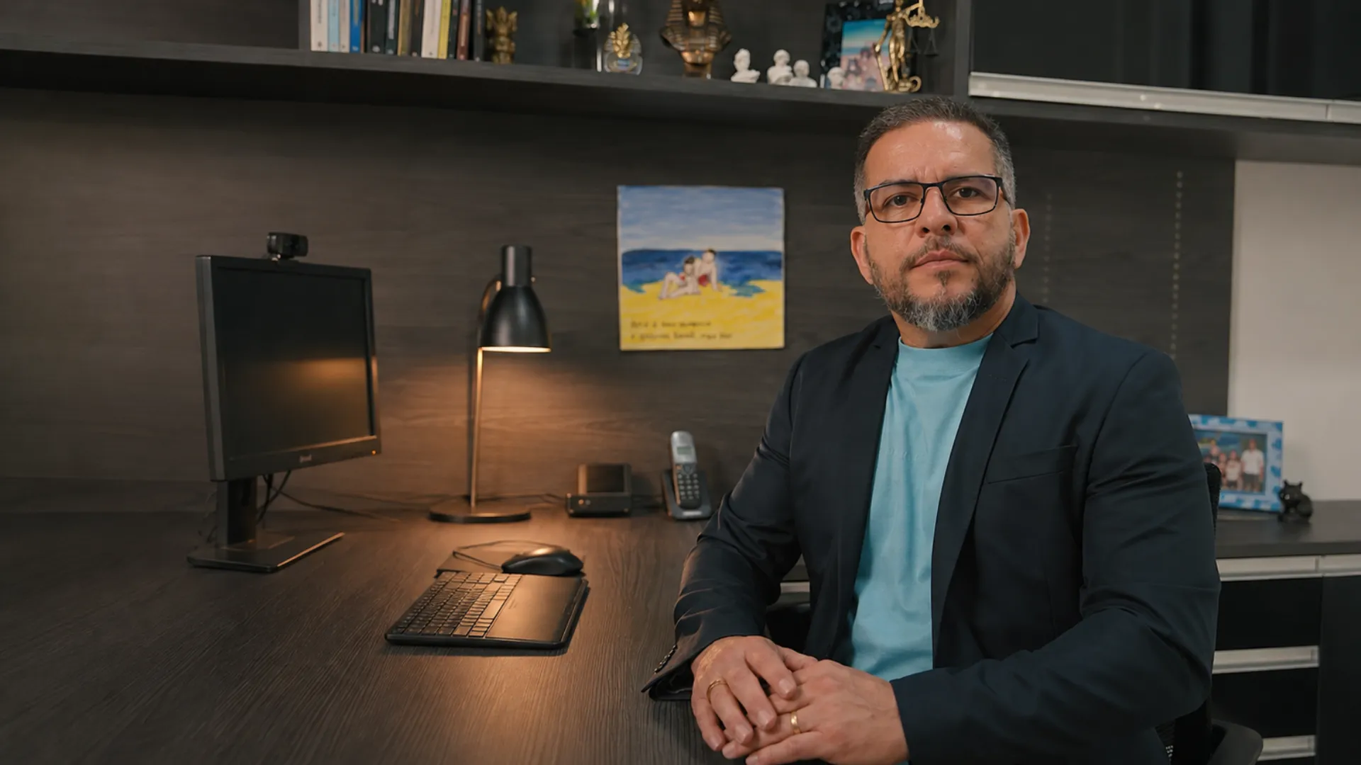 Contador da Vip Contabilidade no escritório em Paragominas/PA